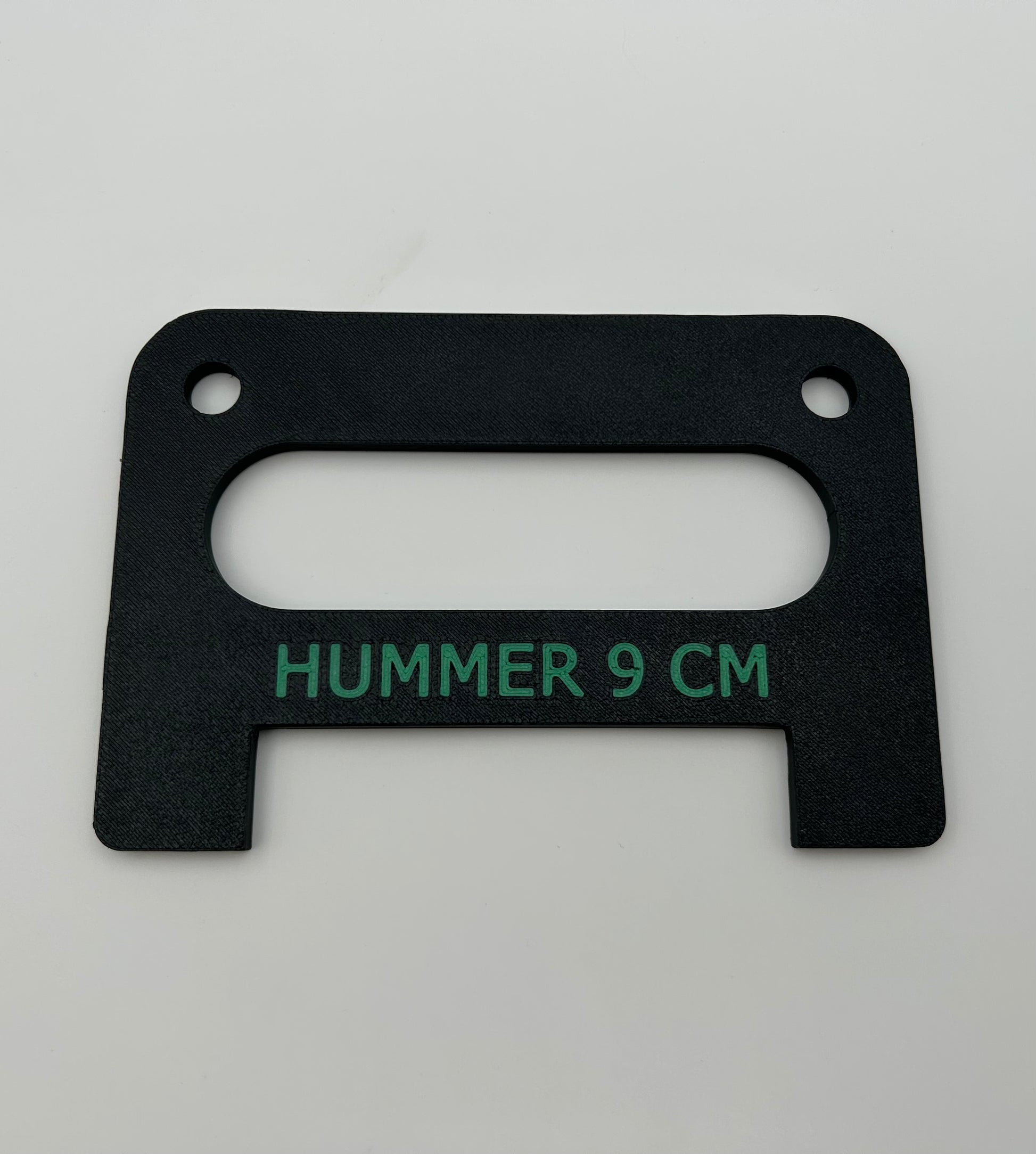 Sort hummermål med grønn tekst – Hummer 9 cm