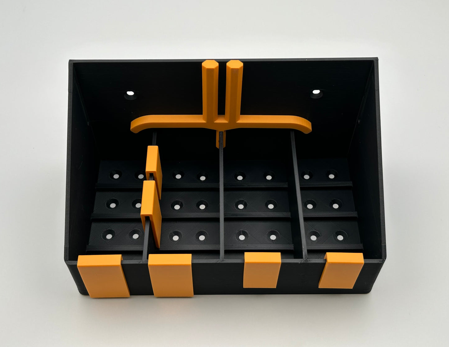 Oppbevaringsboks for jekkestropper