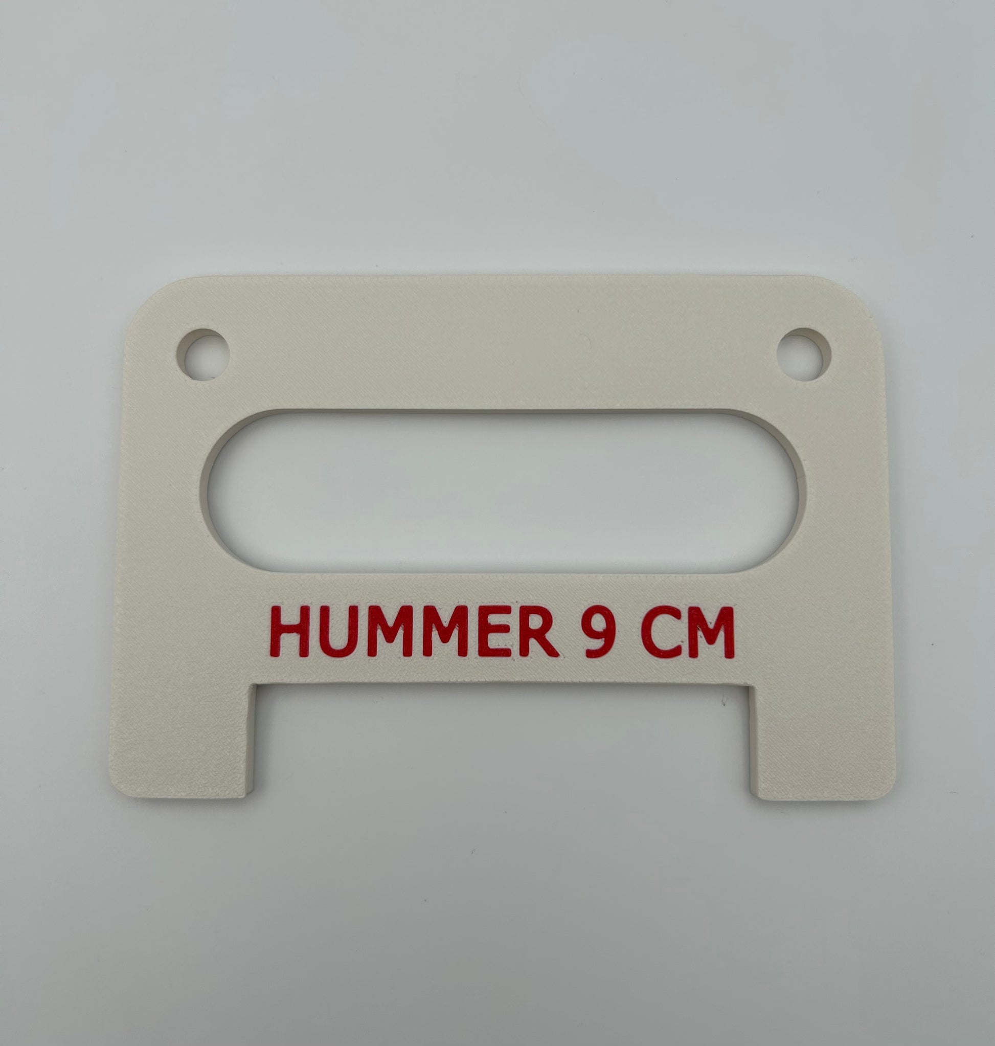 Hvitt hummermål med rød tekst – Hummer 9 cm