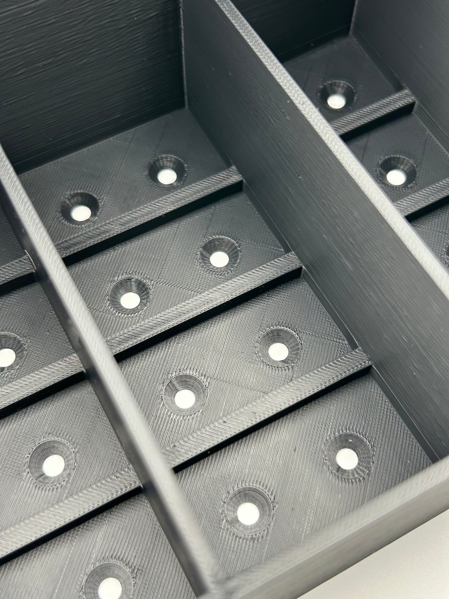 Oppbevaringsboks for jekkestropper